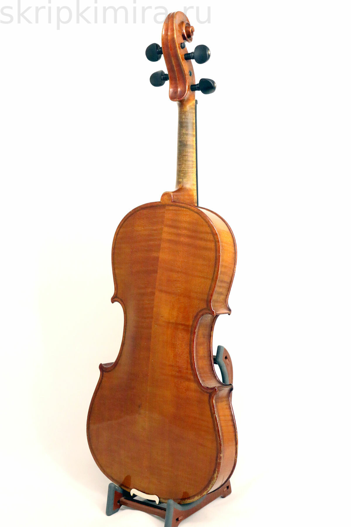 Французская скрипка. Головка скрипки французская школа. Фото скрипка мастеровая Karl Hofner 4/4.