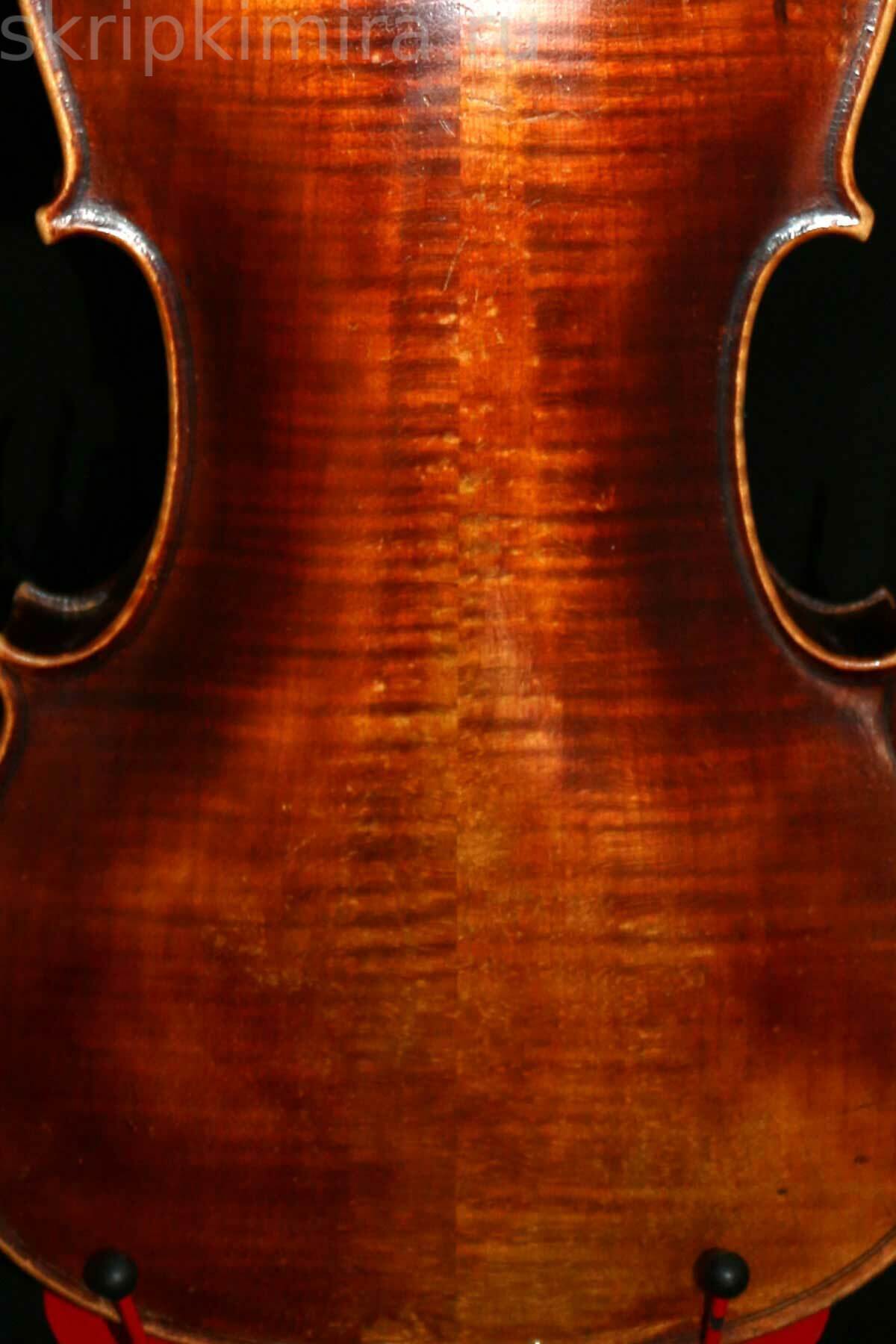 Предок скрипки 5 букв. Австрийская скрипка. Древняя скрипка 5 букв. Картинки резной скрипки. Скрипка с резным корпусом картинки.